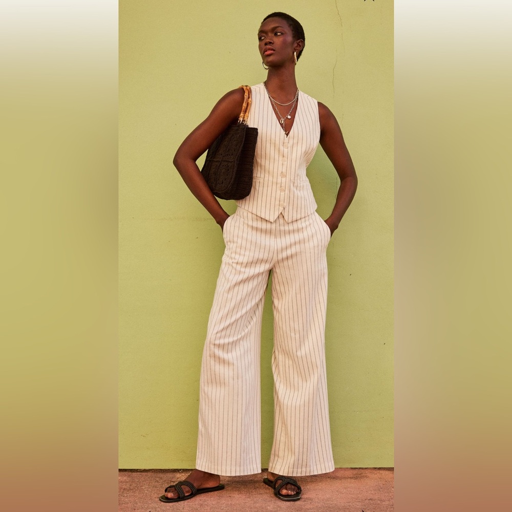 Elegant linen  Pinstriped Cream Pantsuit